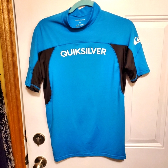 Quiksilver boys rashguard-EUC - Picture 1 of 4